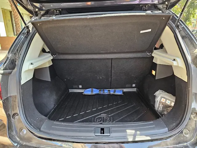 Used MG Astor Savvy 1.3 Turbo AT S Red [2021-2023] in Mumbai