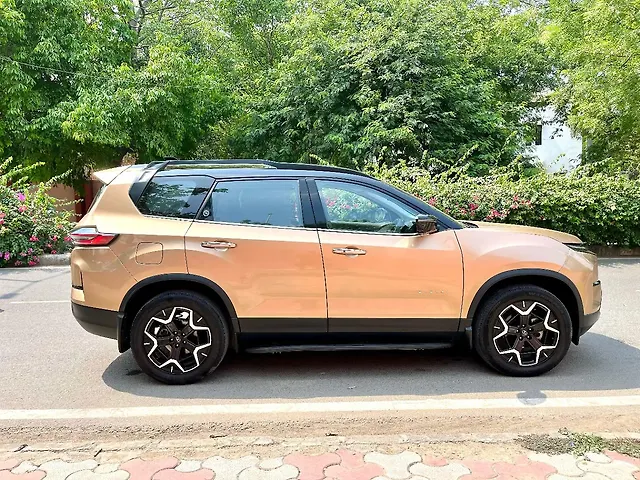 Used Tata Safari Accomplished Plus Dual Tone 7 STR in Delhi