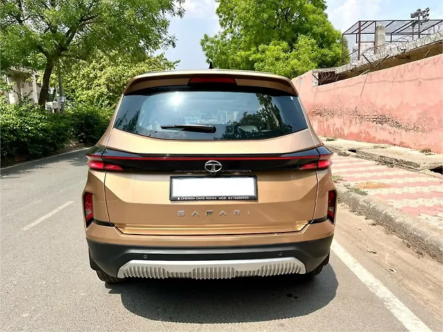 Used Tata Safari Accomplished Plus Dual Tone 7 STR in Delhi