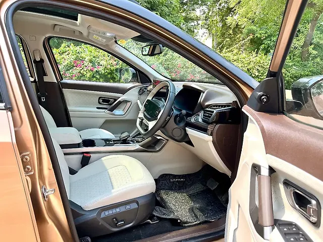 Used Tata Safari Accomplished Plus Dual Tone 7 STR in Delhi