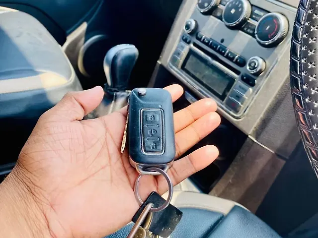 Used Tata Safari Storme 2019 2.2 VX 4x2 in Lucknow