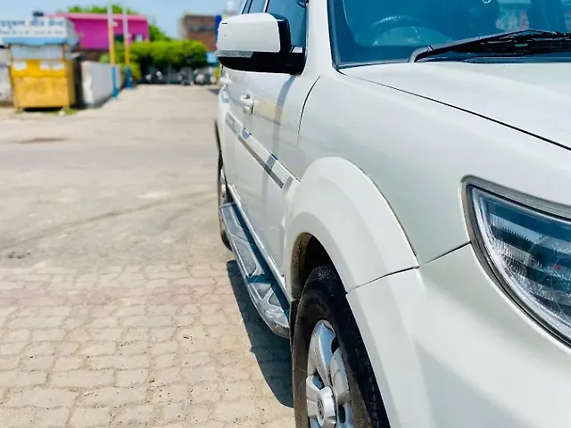 Used Tata Safari Storme 2019 2.2 VX 4x2 in Lucknow