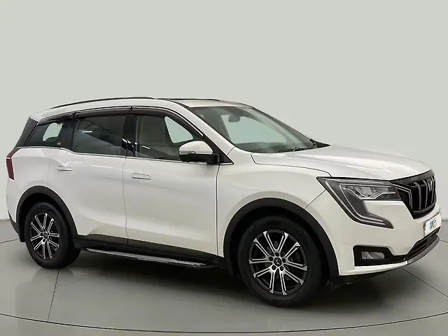 Used 2022 Mahindra XUV700 in Delhi