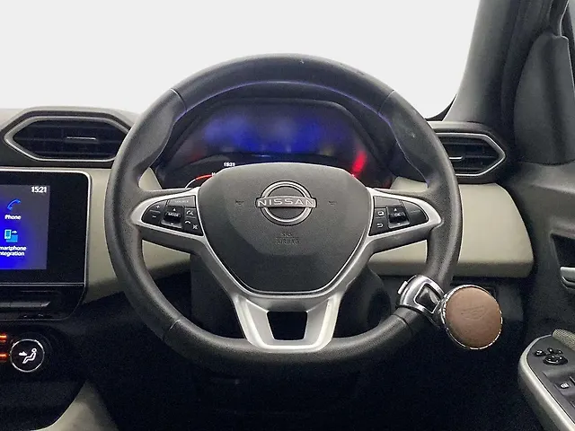 Used Nissan Magnite [2020-2024] XV Dual Tone [2020] in Delhi