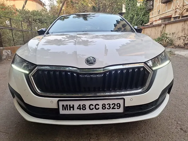 Used 2022 Skoda Octavia in Mumbai
