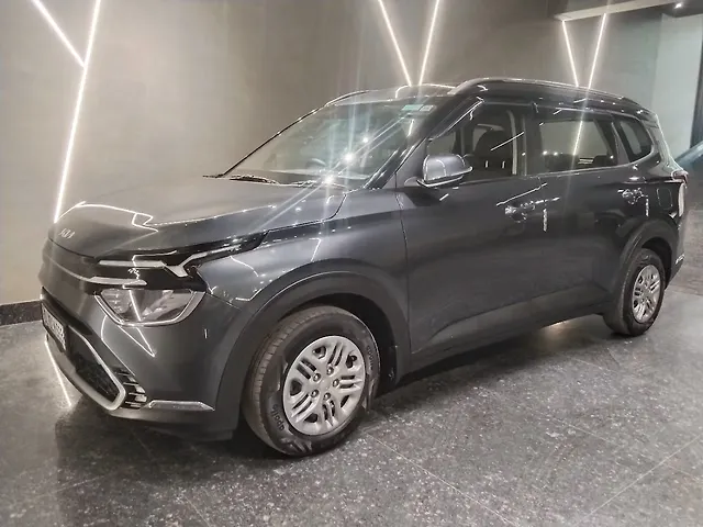 Used Kia Carens [2022-2023] Prestige 1.5 Petrol MT 7 STR in Delhi
