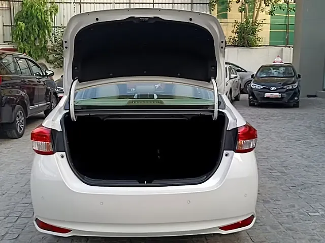 Used Toyota Yaris VX CVT [2018-2020] in Delhi