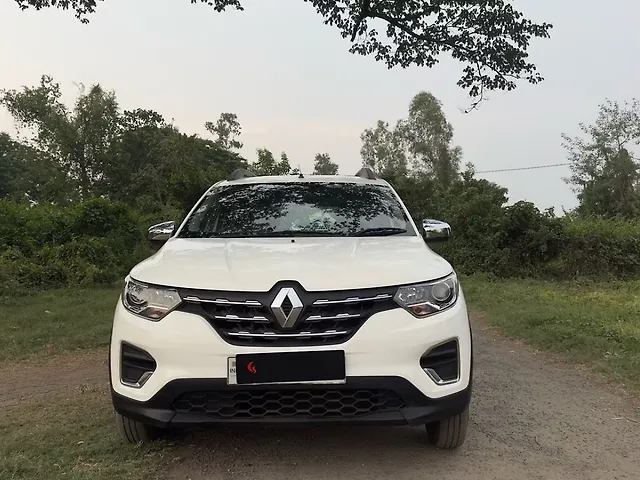 Used 2022 Renault Triber in Kolkata