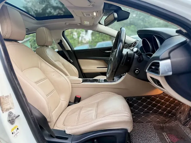 Used Jaguar XE [2016-2019] Prestige Diesel in Mumbai