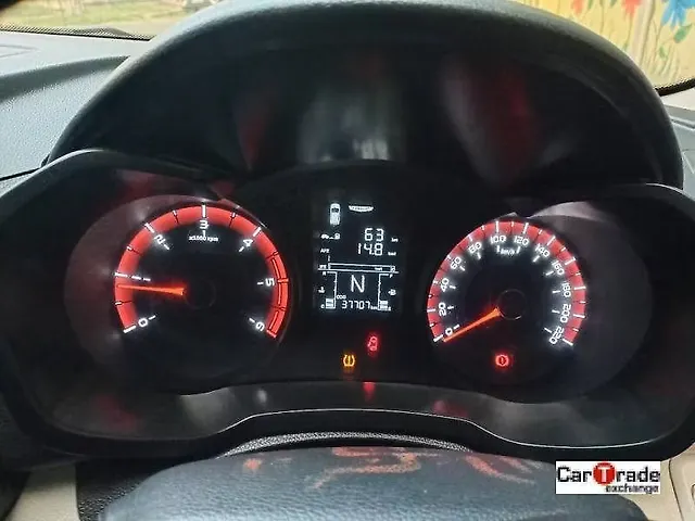 Used Mahindra XUV300 [2019-2024] 1.5 W6 [2019-2020] in Kanpur