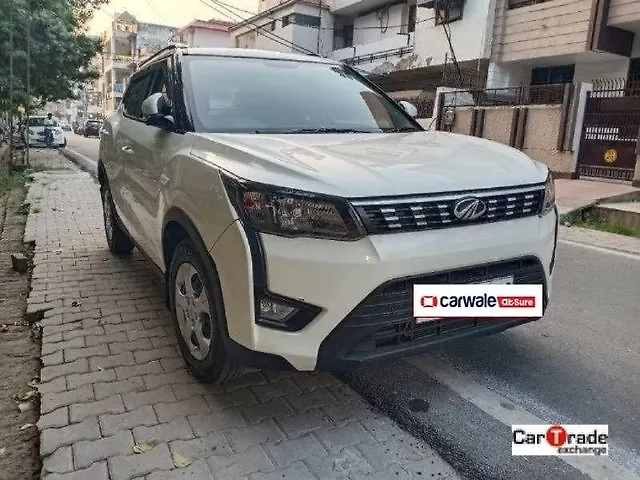 Used Mahindra XUV300 [2019-2024] 1.5 W6 [2019-2020] in Kanpur