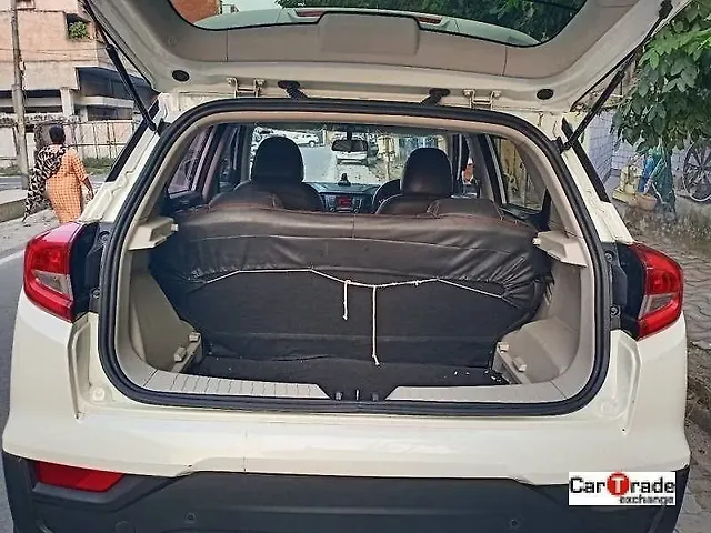 Used Mahindra XUV300 [2019-2024] 1.5 W6 [2019-2020] in Kanpur