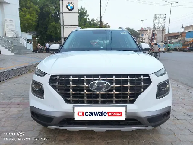 Used 2019 Hyundai Venue in Kanpur