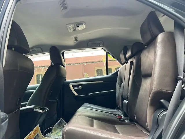 Used Toyota Fortuner [2016-2021] 2.8 4x2 MT [2016-2020] in Bangalore