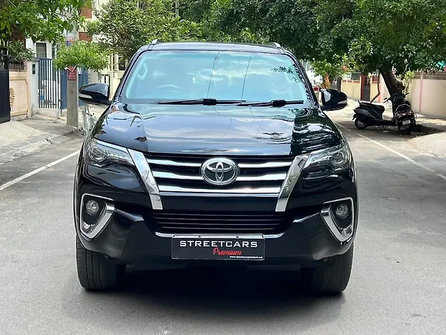 Used Toyota Fortuner [2016-2021] 2.8 4x2 MT [2016-2020] in Bangalore