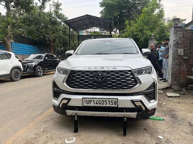 Used 2024 Toyota Innova Hycross in Delhi