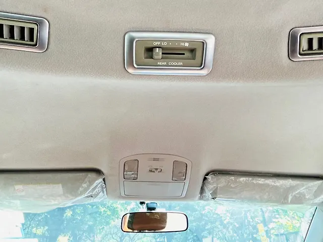 Used Toyota Innova Crysta [2016-2020] 2.4 G 7 STR [2016-2017] in Delhi