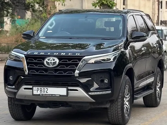 Used Toyota Fortuner 4X2 AT 2.8 Diesel in Jalandhar