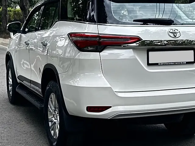 Used Toyota Fortuner [2016-2021] 2.8 4x4 AT in Chandigarh