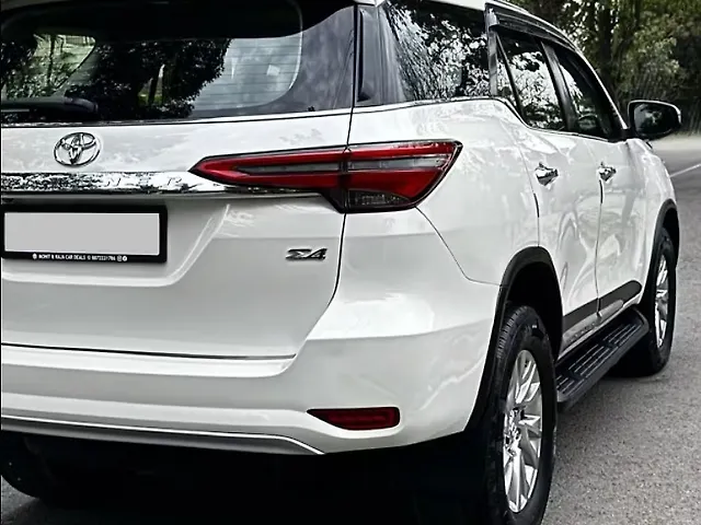 Used Toyota Fortuner [2016-2021] 2.8 4x4 AT in Chandigarh
