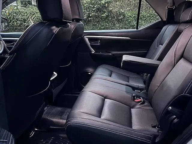 Used Toyota Fortuner [2016-2021] 2.8 4x4 AT in Chandigarh