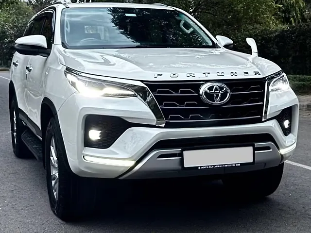 Used Toyota Fortuner [2016-2021] 2.8 4x4 AT in Chandigarh