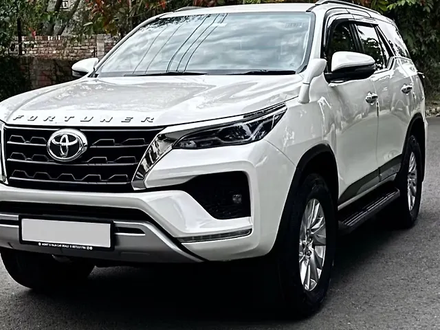 Used Toyota Fortuner [2016-2021] 2.8 4x4 AT in Chandigarh