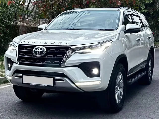 Used Toyota Fortuner [2016-2021] 2.8 4x4 AT in Chandigarh