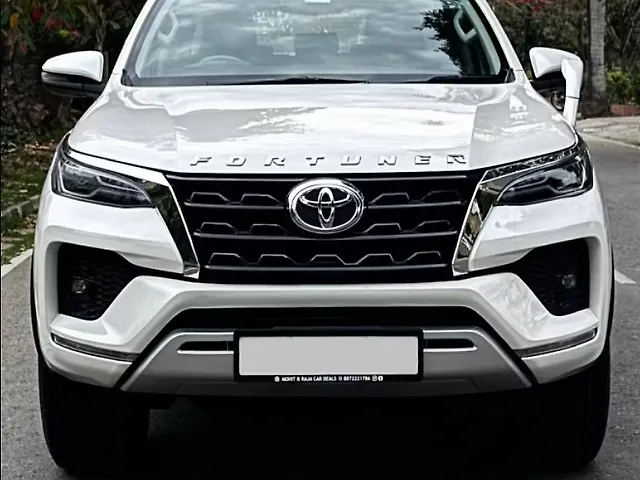Used Toyota Fortuner [2016-2021] 2.8 4x4 AT in Chandigarh