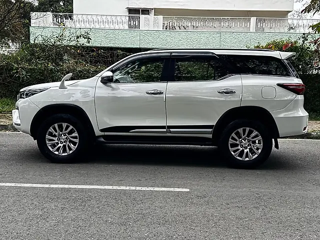 Used Toyota Fortuner [2016-2021] 2.8 4x4 AT in Chandigarh