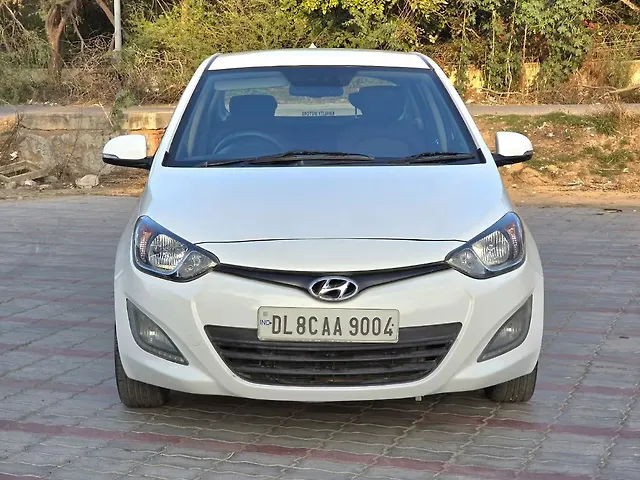 Used 2013 Hyundai i20 in Delhi
