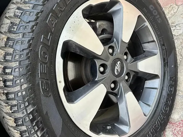Used Mahindra Alturas G4 2WD High AT in Chandigarh
