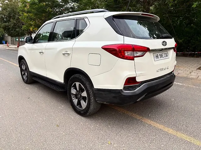 Used Mahindra Alturas G4 2WD High AT in Chandigarh