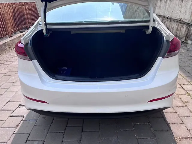 Used Hyundai Elantra [2016-2019] 2.0 SX AT in Mumbai