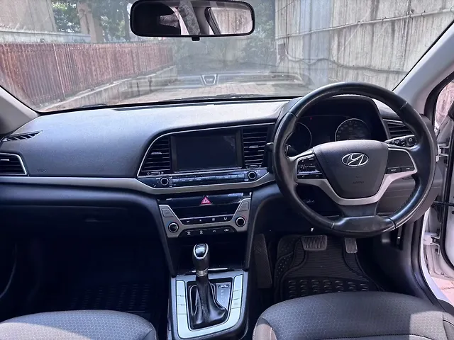 Used Hyundai Elantra [2016-2019] 2.0 SX AT in Mumbai