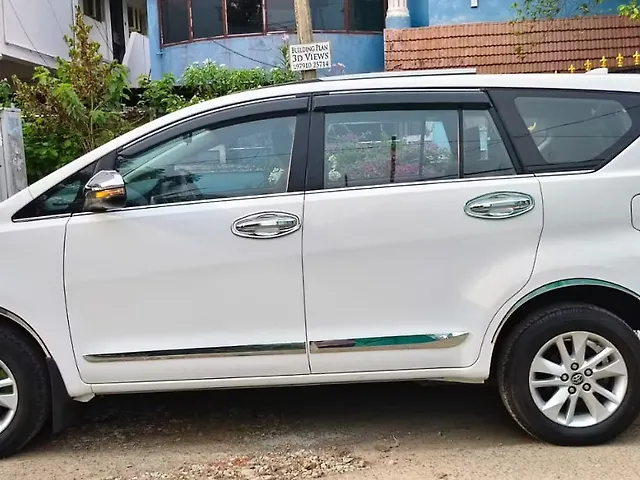 Used Toyota Innova Crysta [2016-2020] 2.4 G 7 STR [2016-2017] in Chennai