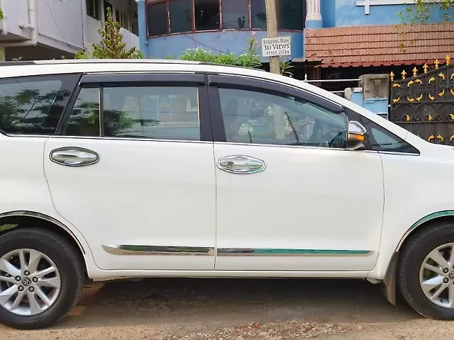 Used Toyota Innova Crysta [2016-2020] 2.4 G 7 STR [2016-2017] in Chennai