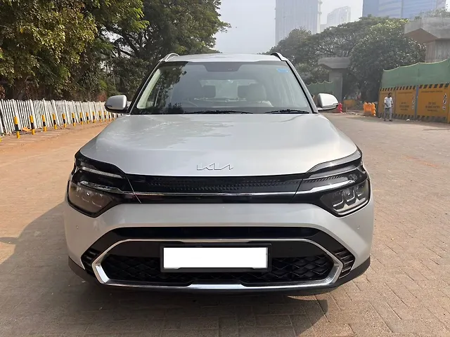 Used 2022 Kia Carens in Mumbai