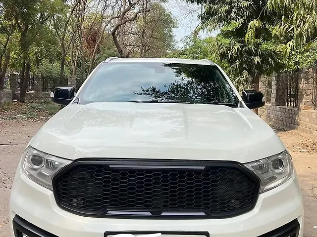 Used 2017 Ford Endeavour in Delhi