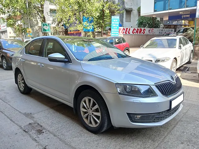 Used 2017 Skoda Octavia in Mumbai