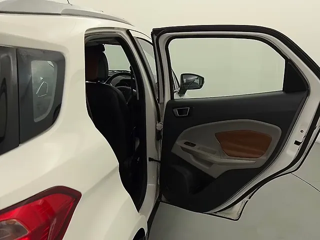 Used Ford EcoSport [2015-2017] Titanium 1.5L Ti-VCT Black Edition AT in Ghaziabad