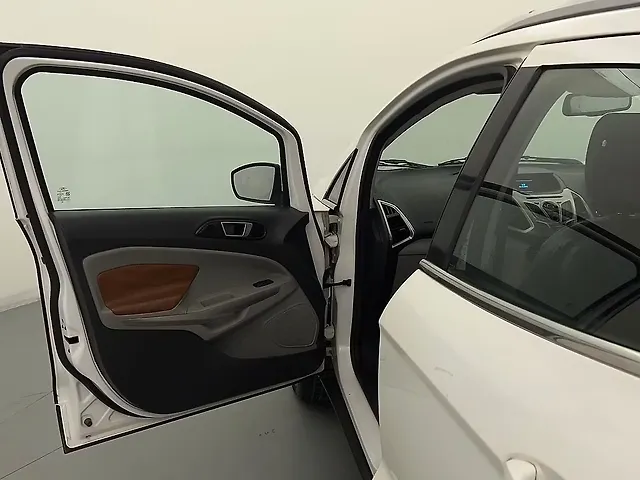 Used Ford EcoSport [2015-2017] Titanium 1.5L Ti-VCT Black Edition AT in Ghaziabad