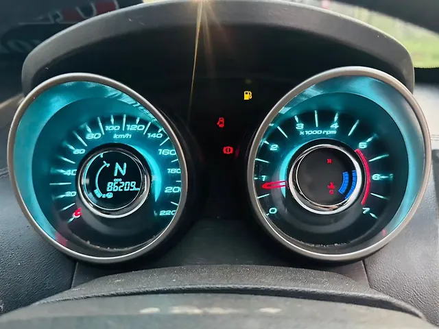 Used Mahindra XUV500 W11 in Ranchi