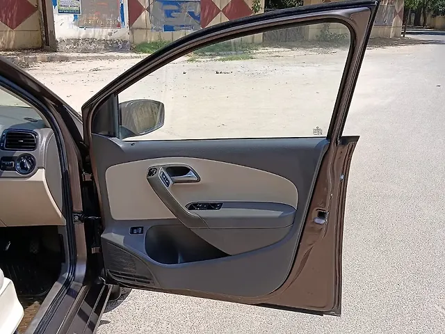 Used Volkswagen Vento [2014-2015] Comfortline Petrol in Delhi