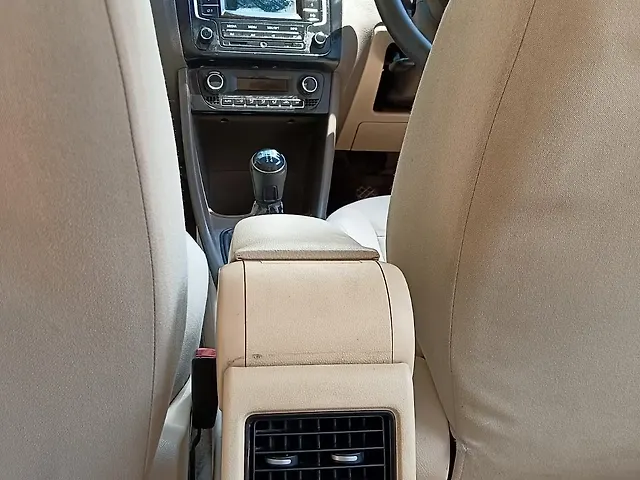 Used Volkswagen Vento [2014-2015] Comfortline Petrol in Delhi