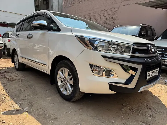 Used Toyota Innova Crysta [2016-2020] 2.4 G 7 STR [2016-2017] in Patna