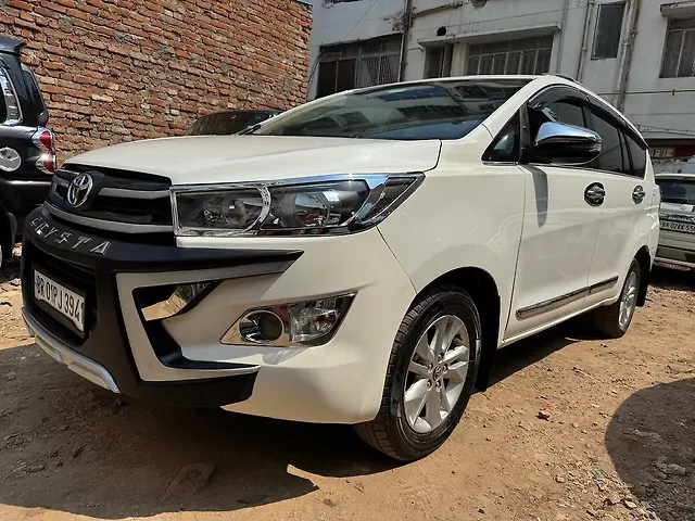 Used Toyota Innova Crysta [2016-2020] 2.4 G 7 STR [2016-2017] in Patna