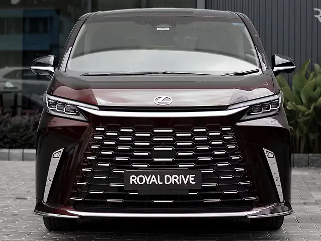 Used 2024 Lexus LM in Kochi