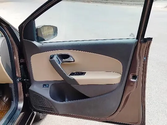 Used Volkswagen Vento [2015-2019] Highline 1.2 (P) AT in Delhi