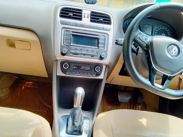 Used Volkswagen Vento [2015-2019] Highline 1.2 (P) AT in Delhi